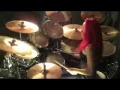 Девушка играет Black Metal на барабанах 