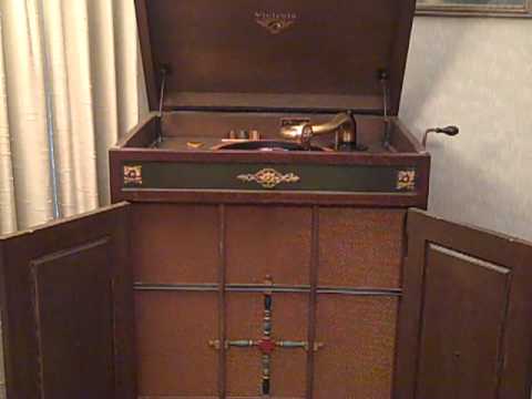 SAVOY HAVANA BAND - CHARLESTON, CHARLESTON, SHOW ME THE WAY - ROARING 20'S VICTROLA