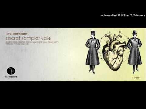 Lukas Trunk - Give It Up (Original Mix)