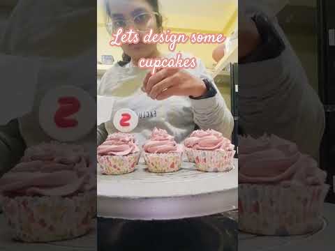 cupcake designing❤️#cake #cupcake #youtubeshorts #youtube #shorts