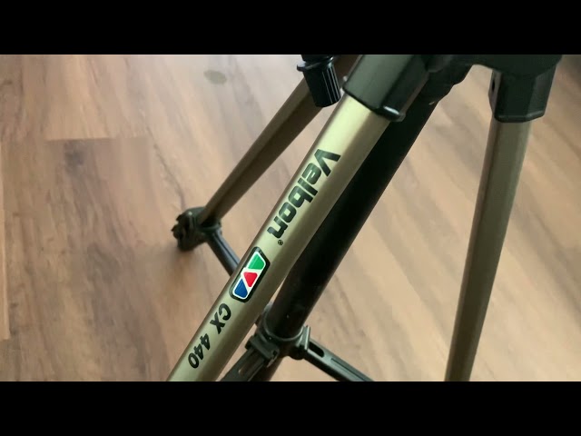 Vídeo relacionado con Velbon EX-330Q tripode Digitales/cámaras de película 3 Pata(s) Negro - Trípode (Digitales/cámaras de película, 1000 kg, 3 Pata(s), 145,8 cm, Negro, 48,6 cm)