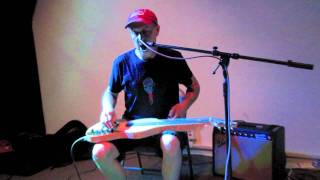 Video thumbnail for Moog Lapsteel Guitar Demo & loopers tech talk by Moogulator