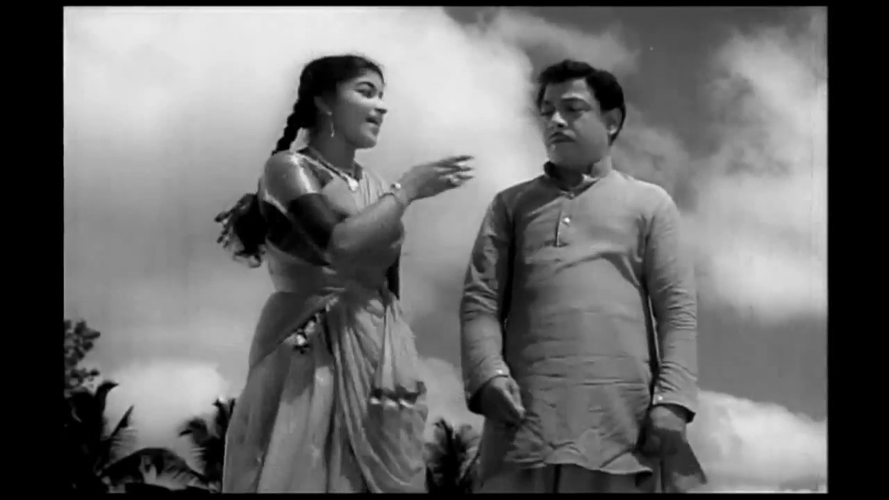 Koduthu Paar Song Lyrics | Vidivelli