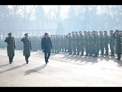 Ministar Gašić na polaganju zakletve vojnika i polaznika kursa za podoficire