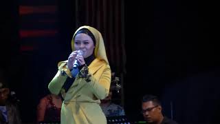 Download lagu SITI SARAH - SEMAKIN (MERDEKA MELAKA 2019) mp3