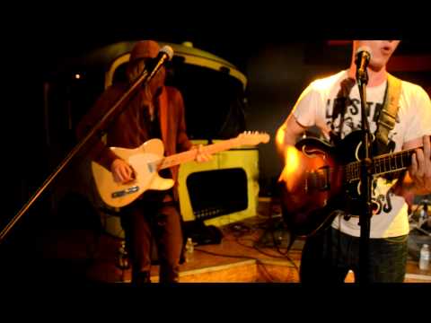 dogs of cibola @ qbus