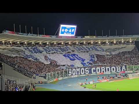 "hinchada de Talleres de Córdoba bajando bandera desde la popular | Fecha 8 vs River Plate" Barra: La Fiel • Club: Talleres