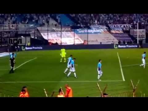 Festejo de gol de Gustavo Bou Racing 3 - Independiente 0 (Fecha 11)