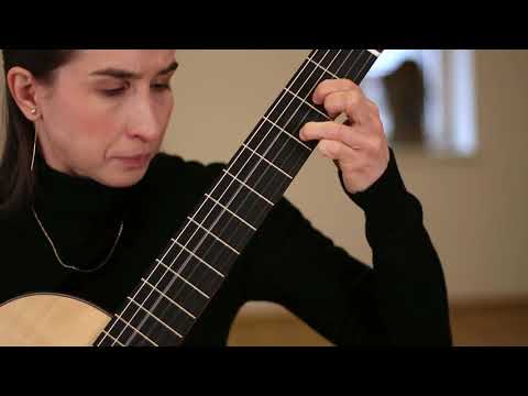 Classical guitarist Petra Poláčková performs "El Noi de la Mare" arranged by Miguel Llobet