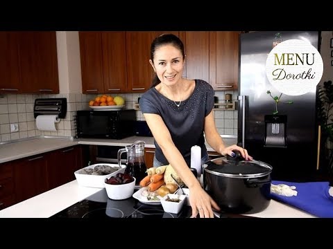 Jak zrobić tradycyjny czerwony barszcz na zakwasie? Przepis krok po kroku. MENU Dorotki.