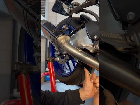 Mounted the Full Akrapovic Racing Line on my 2024 Yamaha MT-09 SP! #yamaha #mt09 #akrapovic #shorts