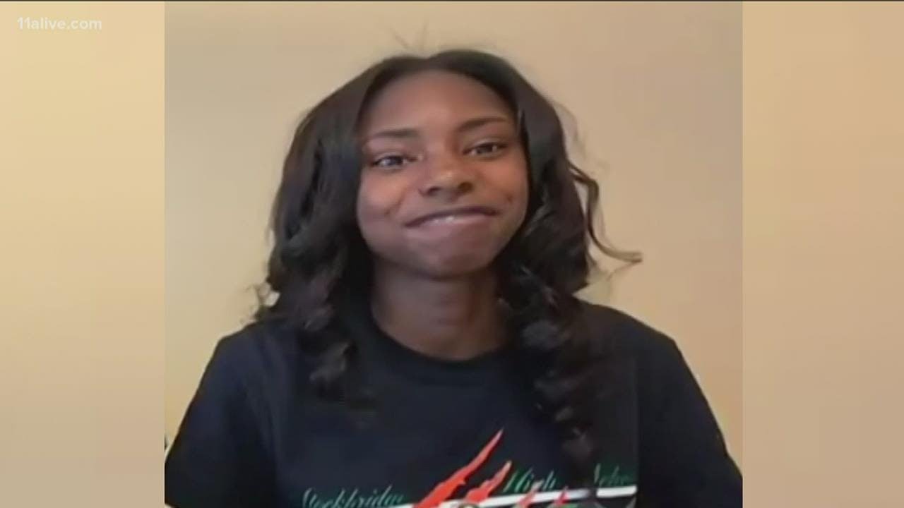 Valedictorian finally gets to give speech after graduation was delayed due to COVID-19