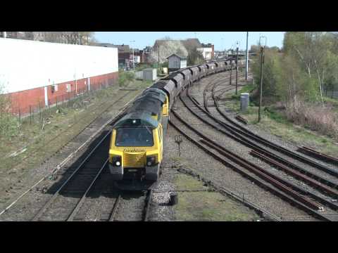 70011 on 6F02, 12:07, Ellesmere Port Manisty Wharf - Fiddlers Ferry Power Station