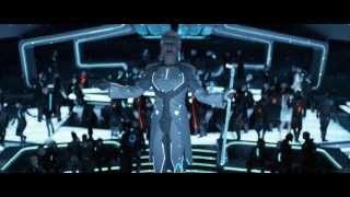 "Tron: Legacy": Zuse Chapter - Fight and Elevator Fall Scenes ("Derezzed" and "Fall") [HD]