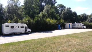preview picture of video 'Aire de stationnement camping car de MAUZÉ SUR LE MIGNON (79210)'