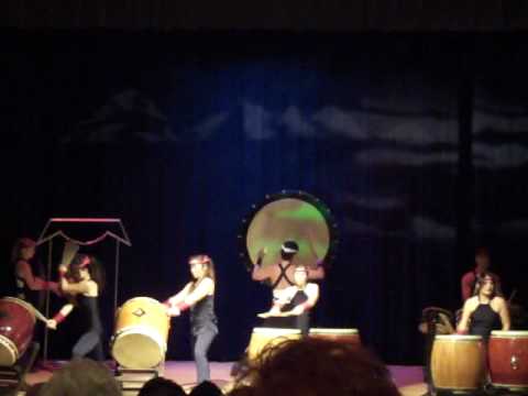 Fushu Daiko Drumming