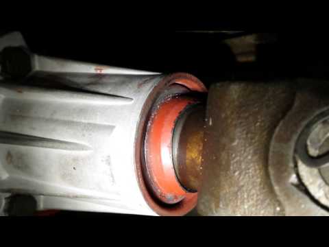 Jeep Wrangler - NP231 transfer case extension housing replacement