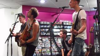Lawson Perform Taking Over Me, Call Me Maybe &amp; Teenage Dream Medley