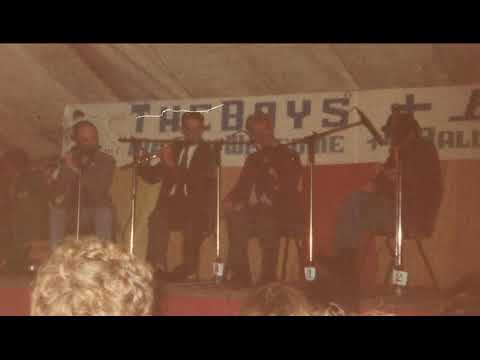 Matt Molloy & Donal Lunny : "Tarbolton" set of 3 reels - Ballisodare, Co. Sligo 1978