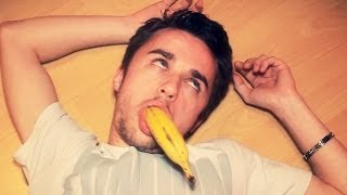 MEURTRE À LA BANANE - Question Time 8