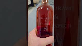 Exkluzívne gravírovanie na fľaše (víno, whisky, a iné)