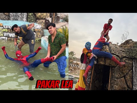 Spider-Man Ko Pakar Lea 🥳 Lakin Kuch Galt Howa