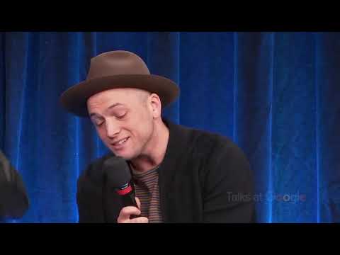 download lagu mp3 mp4 Taron Egerton Singing, download lagu Taron Egerton Singing gratis, unduh video klip Taron Egerton Singing