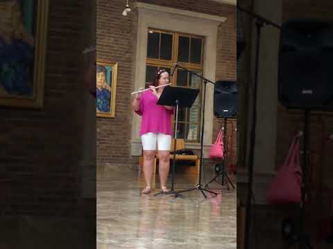 Promotional video thumbnail 3 for Laura Volenik