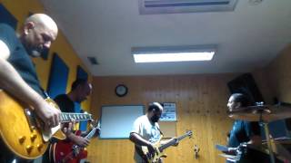 The Chupilerendys. LET ME OUT - Electric Mary Cover 2