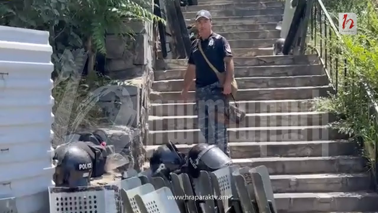 Ոստիկանական զորքը «պաշարել» է Կոնդի եկեղեցին