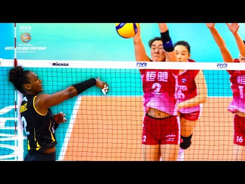 Martinez plays it clever against Praia | Top Scorer | Women's Volleyball Club World Champs 2019