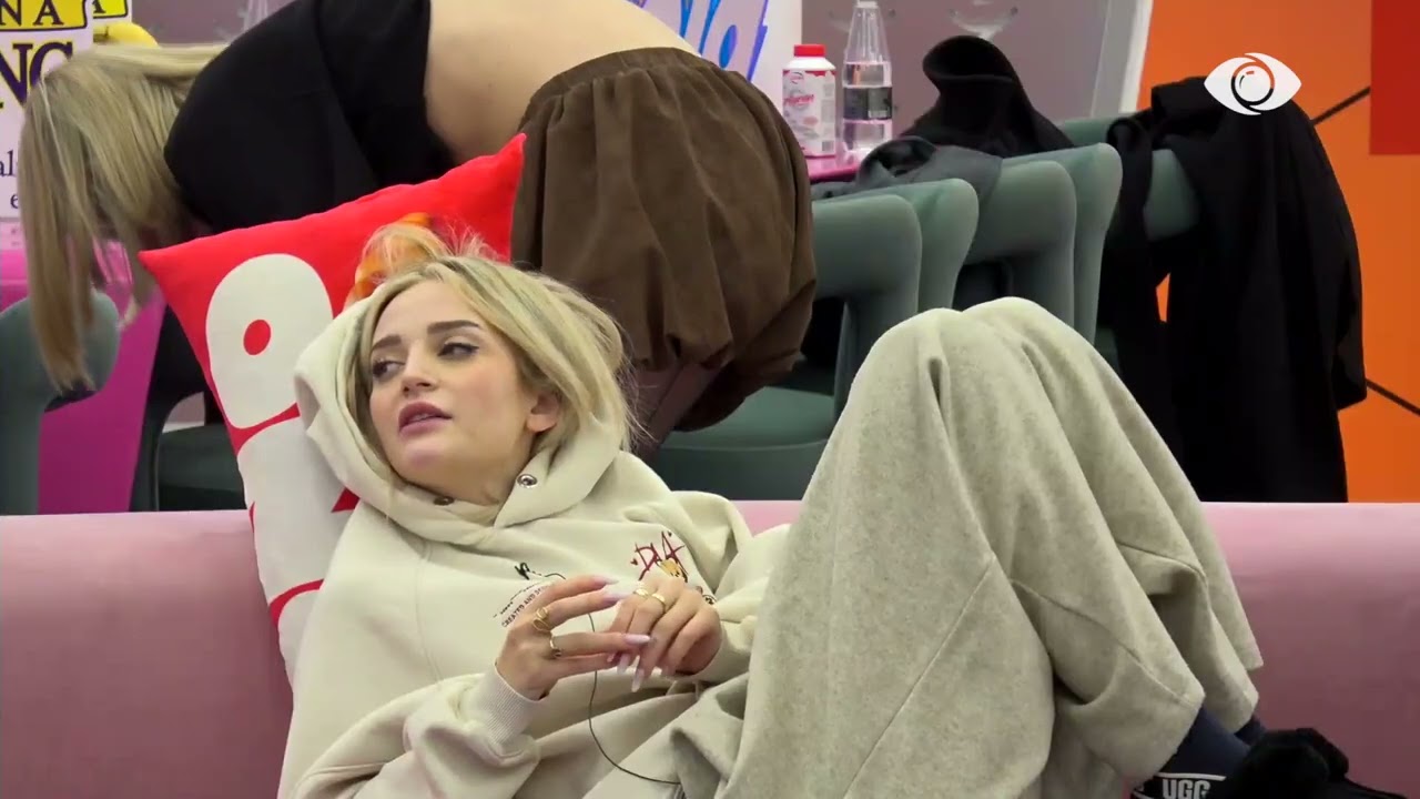 “Pse nuk i ktheve përgjigje Landit?”/ Selin pyet Mirin, banori: Është kënga…