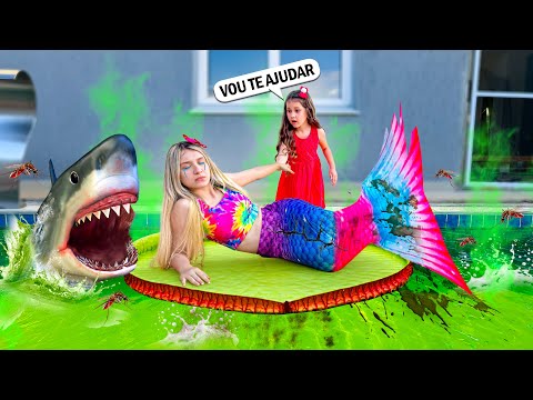 LAYRA ENCONTROU UMA SEREIA CHORANDO NA ÁGUA SUJA E AJUDOU ELA!! 