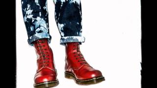 The Liptones - My Tiny Red Dr. Martens Boots (Subtítulos Español)