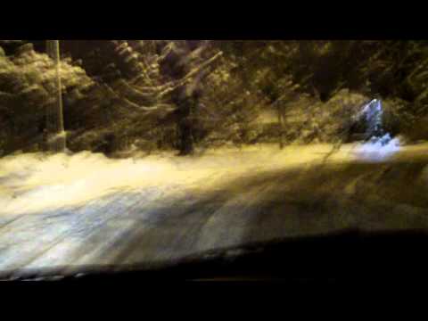 Focus in snow understeer towards island