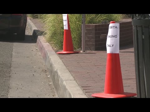 Albuquerque residents upset by salon blocking public parking
