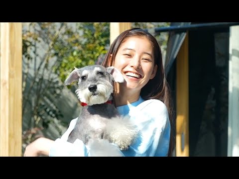 関連動画 | 新木優子、お風呂上がりを“自撮り風”に公開　プライベート感あふれる「DROAS」新WEB CM  | オリコンニュース（ORICON NEWS）