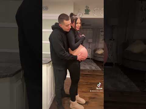 Raise that belly! #pregnancy #pregnant ￼