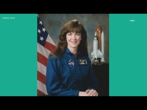 Girls in STEM | NASA Glenn director retires after 25 years