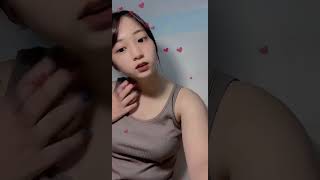 Tiktokライブ配信 黄色い紐が見えただけで幸せです♡ ちらり #shorts