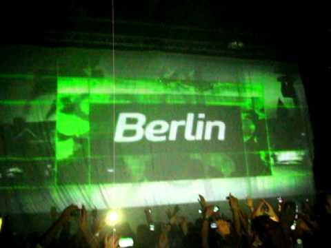 Axwell Live @ Where's the party? 2011-09-17 Stockholm - Intro Heart Is King vs. Losing My Religion
