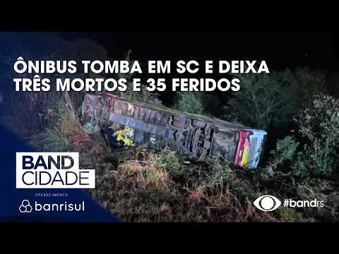 Ônibus tomba em SC e deixa três mortos e 35 feridos