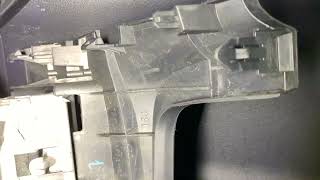 Lexus CT200h electronic power steering damper replacement, knee airbag & steering wheel shroud