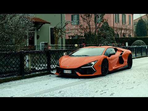 The Snowball: A Lamborghini Christmas Story