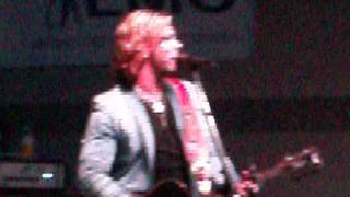 Craig Wayne Boyd  "My baby's got a smile on her face "Morristown tn party in the park July 4th 2015
