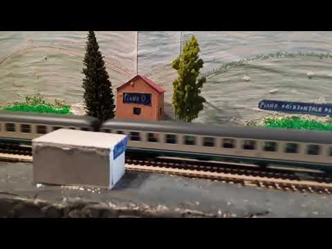 Treno locale in transito a Piano Orizzontale dei Giovi .