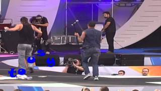 Melendi & Seguridad Social - Quiero Tener Tu Presencia - Los Nº 1 de 40 principales en Concierto.