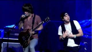 Forever The Sickest Kids - Robots and Aliens (Live)