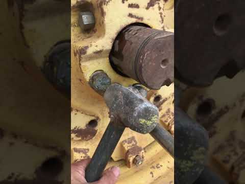 John Deere 40 / 50 series axle wedges for wheel removal