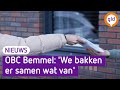 Docenten delen bakmix uit: 'Samen bakken we er iets leuks van'